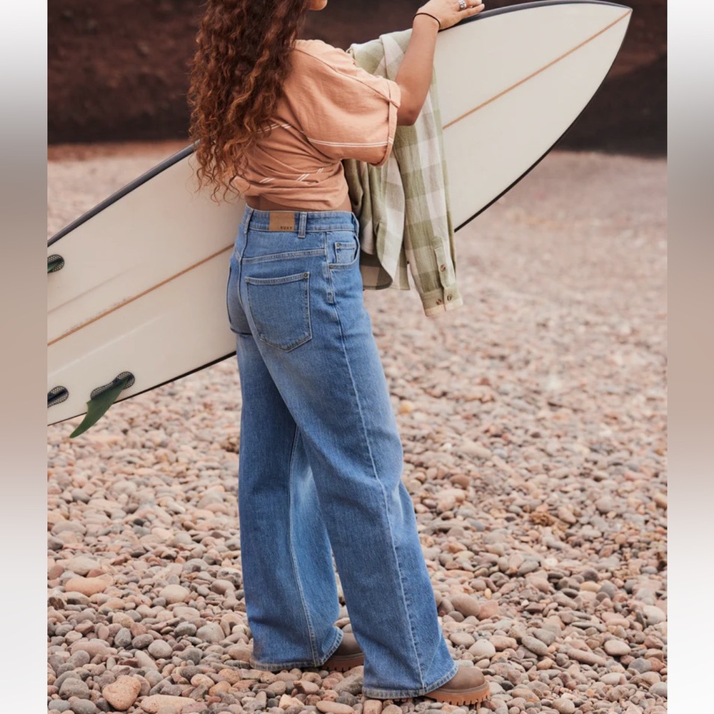 Roxy Surf On Cloud High-Rise Flare Wide Leg Jean 27